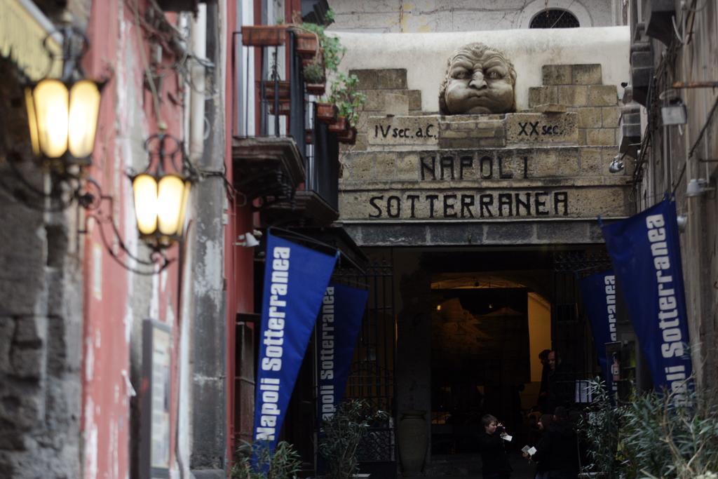 Queen Carolina'S Homes - Apartments In Old Town Napoli Ngoại thất bức ảnh